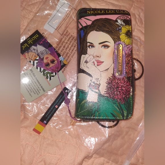 Beautiful NL wallet 😍🎀 - Picture 8 of 9